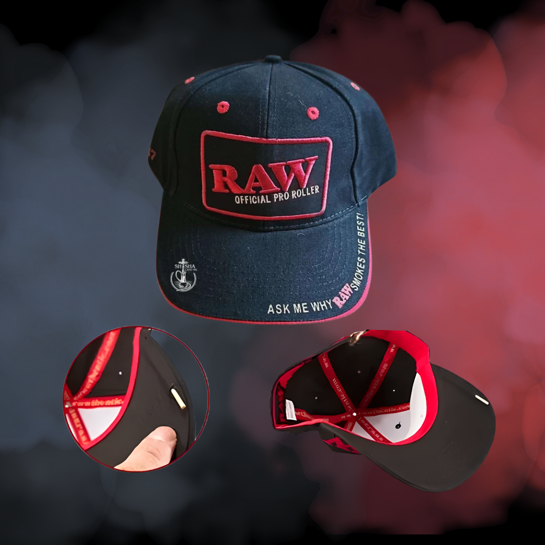  Detalle del ajuste trasero de la Gorra RAW, diseño casual y versátil 
